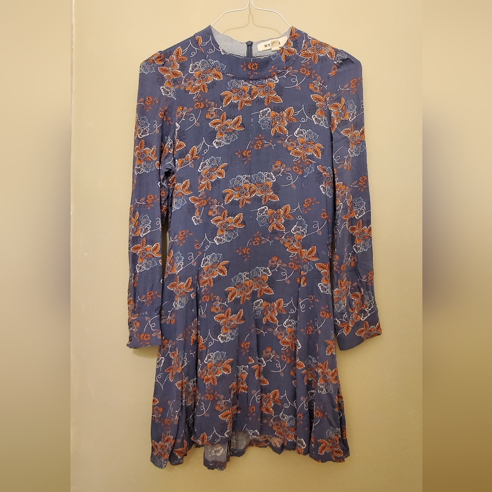 Casual dress urban outfitters